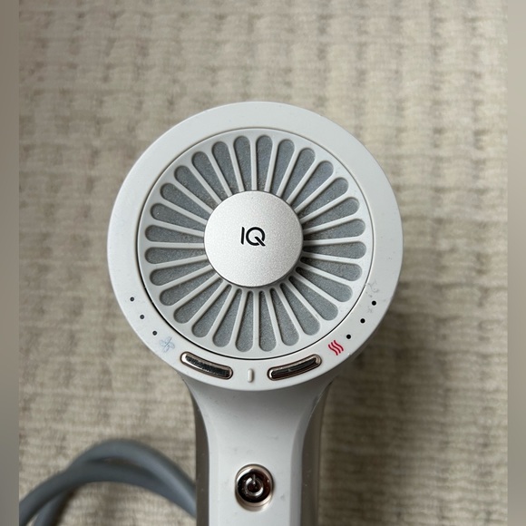 Shark HyperAir hair Blow Dryer - Picture 2 of 4